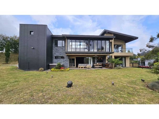Casa en Venta en Las Palmas, Envigado - Imagen 1