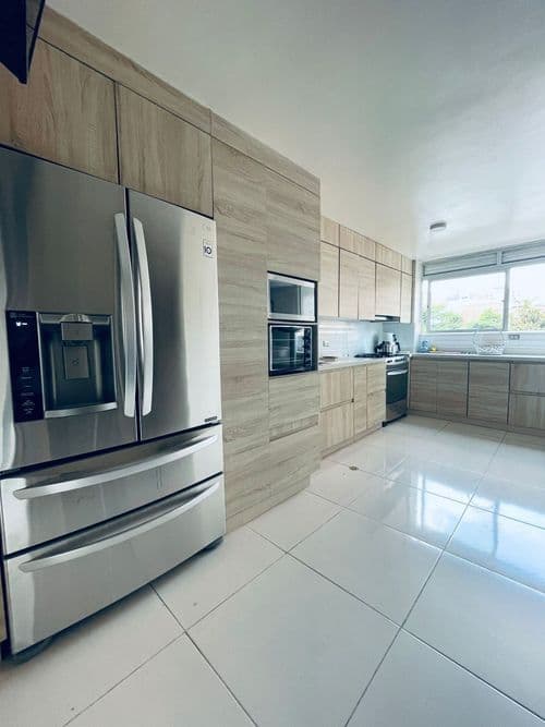 Apartamento en Venta en Laureles, Medellín - Imagen 1