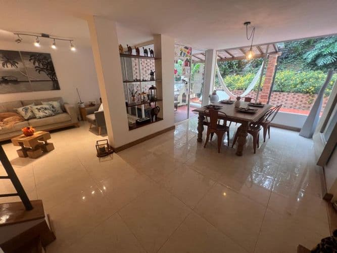 Casa en Venta en El tesoro, Medellín - Imagen 1