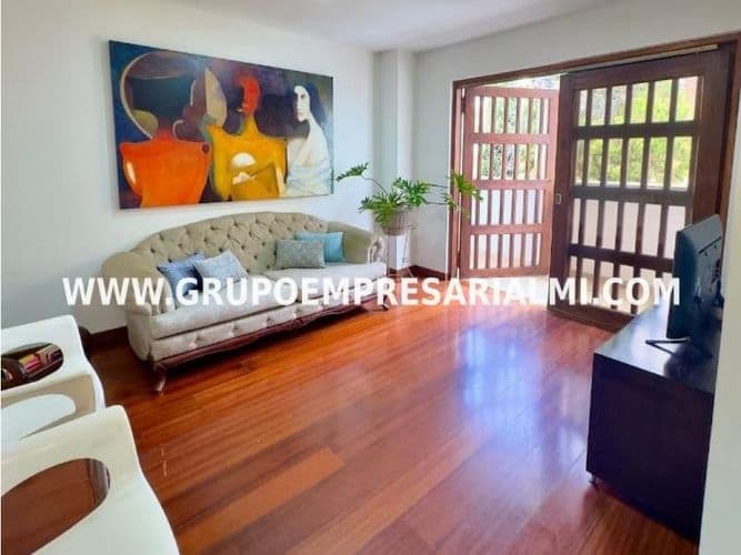 Apartaestudio en Venta en Obrero, Envigado - Imagen 1