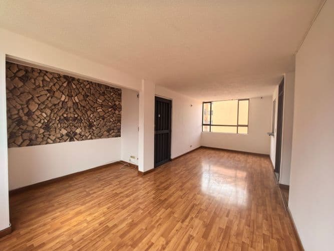 Apartamento en Venta en Plaza Imperial Centro Comercial, Bogotá - Imagen 1