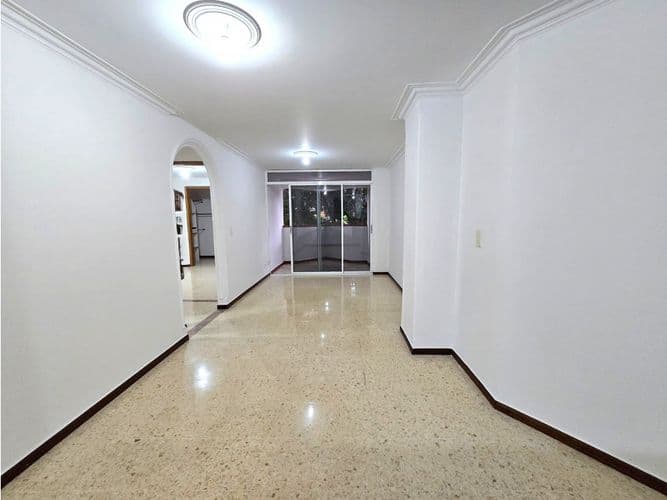 Apartamento en Venta en Laureles, Medellín - Imagen 1