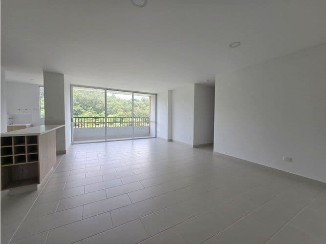 Apartamento en Venta en Los colores, Medellín - Imagen 1