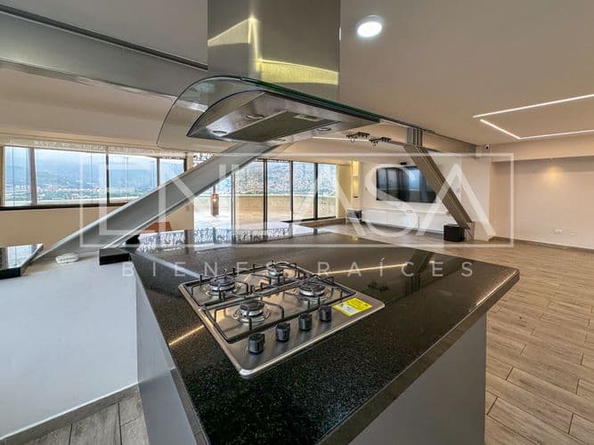 Apartamento en Venta en Los cambulos, Cali - Imagen 1