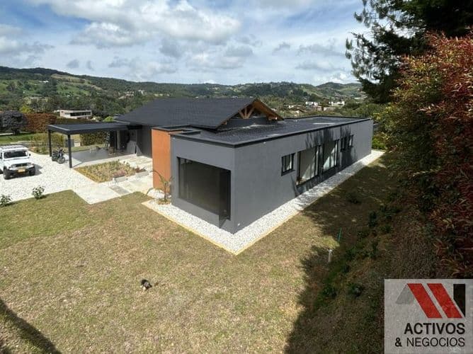 Casa en Venta en Zona centro, Envigado - Imagen 1