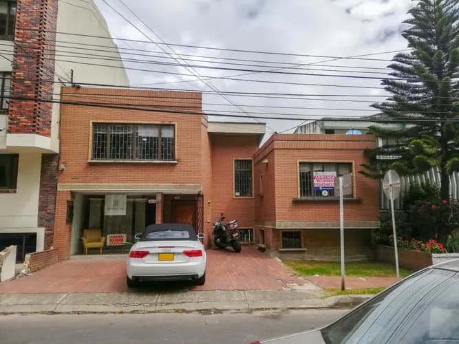 Casa en venta en Santa barbara oriental, Bogotá - Imagen 1