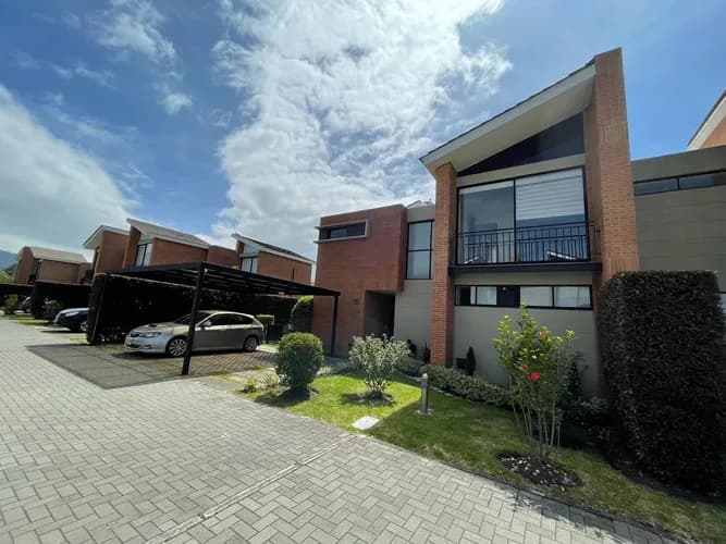 Casa en venta en Cajicá - Imagen 1